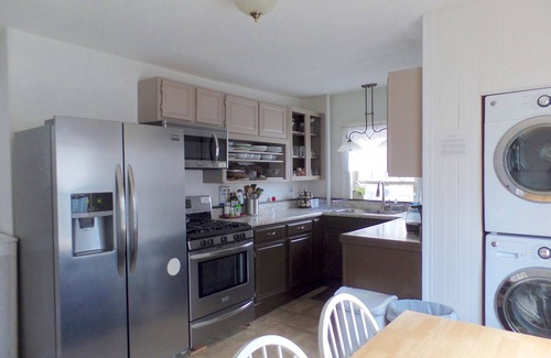 Medford Apartment | Tufts - Huge Quiet Furnished Room