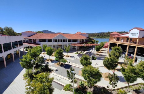 Greenway Apartment | Tuggeranong Short Stay #07C - Sleeps 6