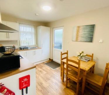 York House | Tulip Cabin with Hot Tub