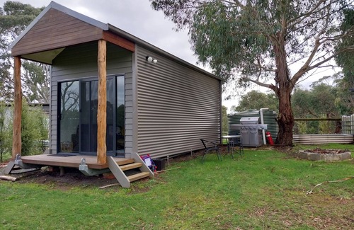 Durham Lead Cabin | Tullaburra Tiny Home Farmstay