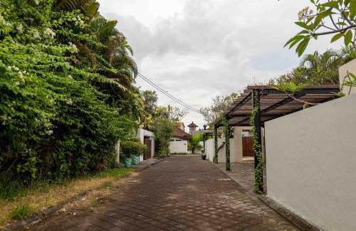 Sunset Road Villa | Tuluscolivingseminyakvilla1