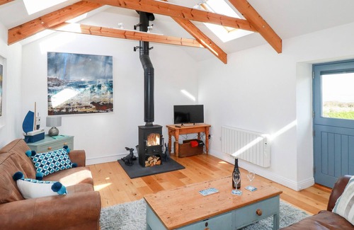 St Ives House | TURNSTONES, family friendly, with open fire in St Ives