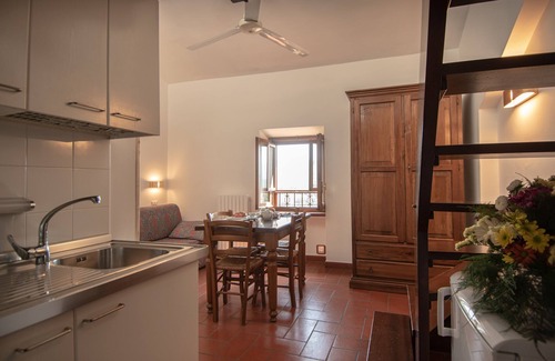 Spello Apartment | Turquoise Apt City Center, Spello, Italy