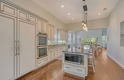 Siesta Key House | Turtle Bay Hideaway- Siesta Key FL Spacious 4-bedroom w/Private Beach Access