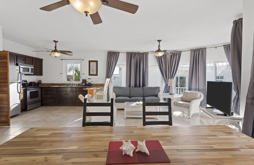 West End Village Condo | Turtles Nest Beach Resort