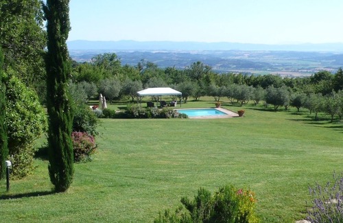 Cetona House | Tuscan villa with stunning views!