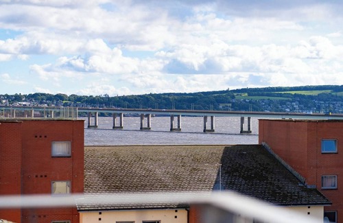 Dundee Apartment | Twin Bridges - Quayside Penthouse