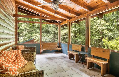 Brevard House | Twin Creeks Lodge by AvantStay 33 Acre Retreat