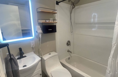 Eastside Apartment | Twin Oaks Extended Stay Studio - 2817 Apt 4