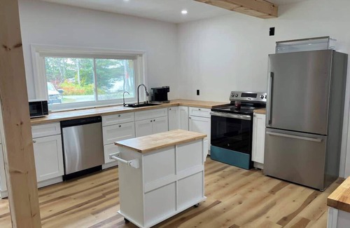 Northville House | Twin pines 3 Summary: