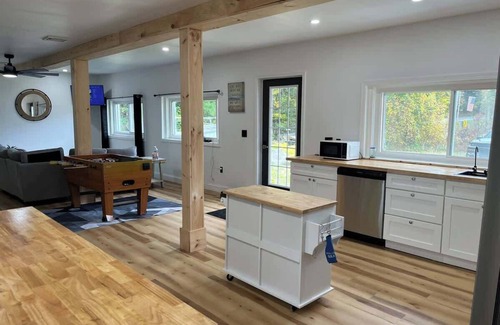 Northville House | Twin pines 3 Summary: