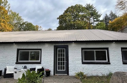 Northville House | Twin pines 3 Summary: