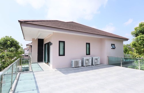 Na Chom Thian House | Twins Pool villa in Pattaya@jomtien beach