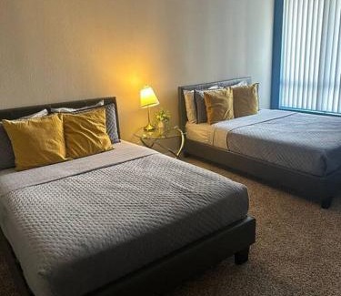 Hollywood Apartment | Two bedroom Hollywood apartment