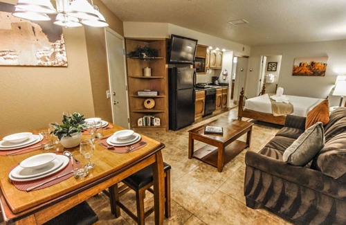 West Sedona Resort | Two Bedroom Lock Off Luxury Condo, Sedona, Arizona (1896753)