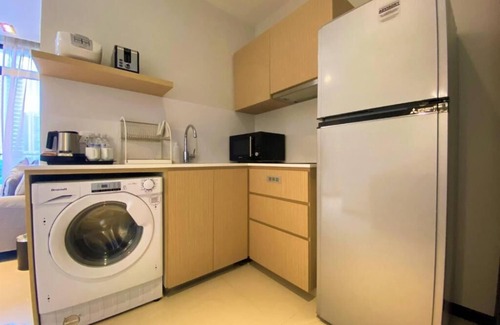 Thomson Road Apartment | Two Bedroom Premier with Balcony, 800m from Novena MRT