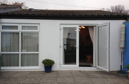 Isle of Portland House | Two Bedroomed Bungalow at Cove Holiday Park