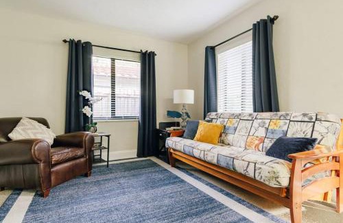 Pompano Beach Apartment | Two blocks from Beach - Walk to the water!