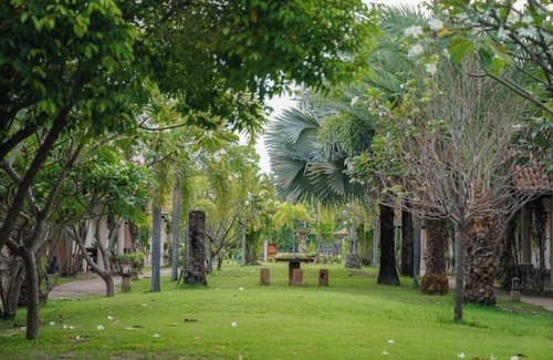 Si Racha Villa | Two Fifty Nine Resort 259 รีสอร์ต 3br 2bath & the other 3br 2bath