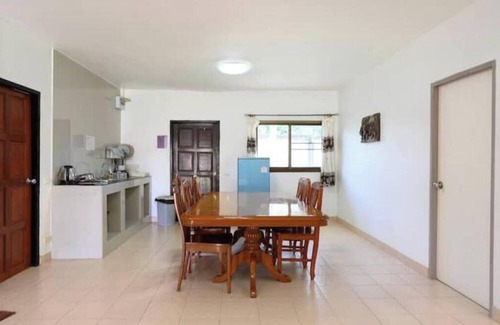 Si Racha Villa | Two Fifty Nine Resort 259 รีสอร์ต 2br 2bath & the other 3br 2bath
