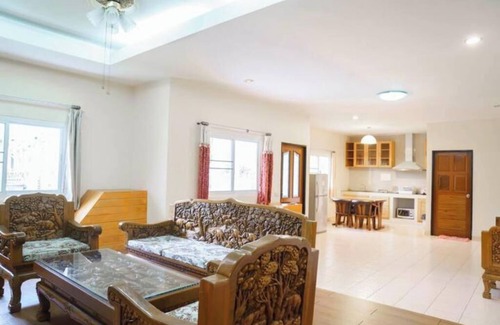 Si Racha Villa | Two Fifty Nine Resort 259 รีสอร์ต 2br 2bath & the other 3br 2bath