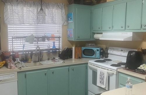 North Naples House | TWO MILES FROM THE BEACH!!!