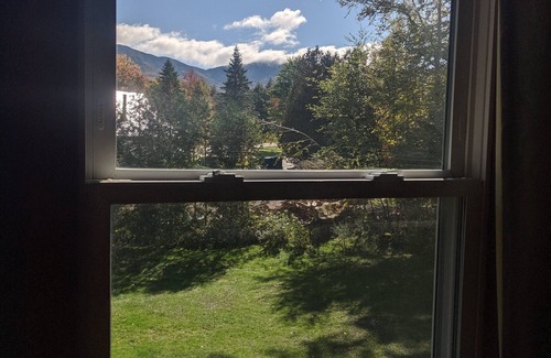 Fletcher Condo | Two Minutes to Smugglers Notch Resort!