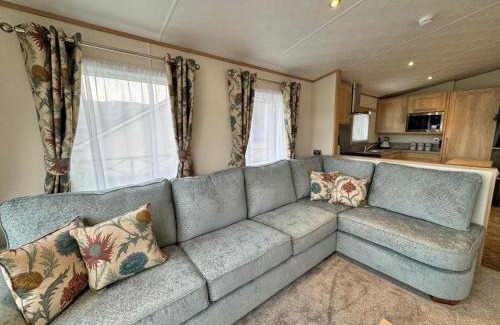 Fence Cabin | Two Neighbouring Luxury Lodges