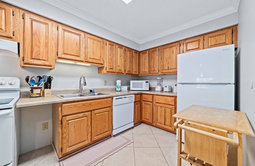 Gulf Shores Condo | TWO POOLS, FISHING PIER, PRIVATE BEACH ACCESS, COZY ACCOMMODATIONS