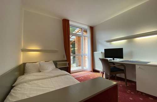 Muehlhausen im Taele Apartment | Two-room apartment (2) - on the A8 between Stuttgart and Ulm