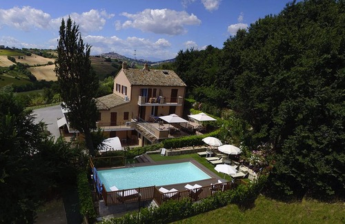 Capodarco Cottage | TWO-ROOM APARTMENT NO.2 - Country House "La casa di Carla", Free Swimming Pool, 3 km from the sea