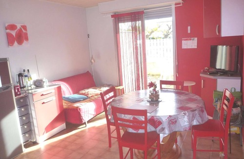Marseillan Plage Apartment | Two steps from shops and the beach
