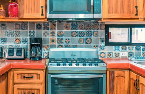 La Ventana House | Two-story Casa 2 Bedroom 1 Bath, PRIVATE POOL, Ocean Views & Rooftop BBQ area