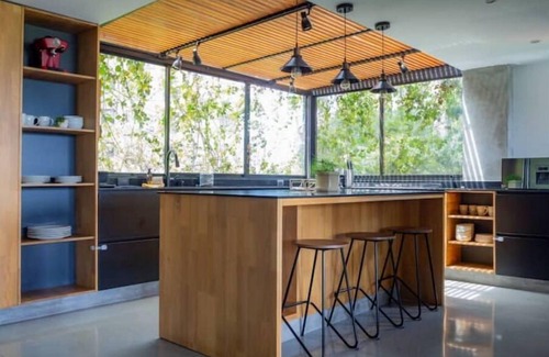 La Florida Apartment | Two Story Penthouse with Jacuzzi