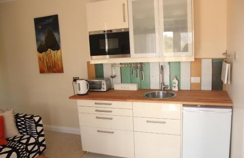 Armidale Apartment | Twodogfolly