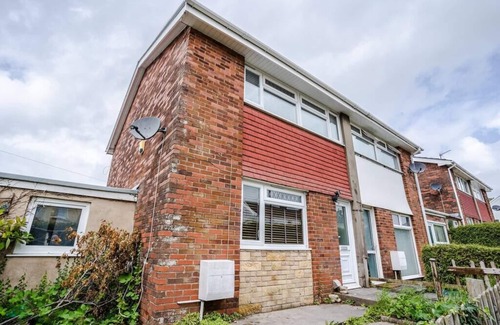 Pontlliw and Tircoed House | Twyn Lodge - 3 Bed House