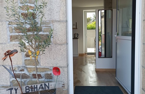 Lezardrieux House | Ty Bihan Lézard - Quiet house with garden close to the village, beach and port