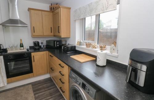 Margam House | Ty Drws Nesaf