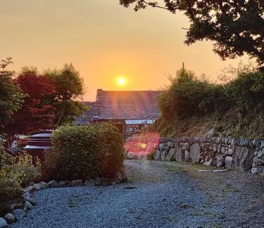 Llanbedr Apartment | Ty Gwennol near Gilfach Goch