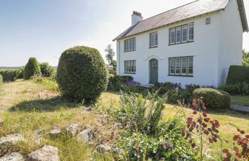 Llanfairpwllgwyngyll House | Ty Mawr Farm