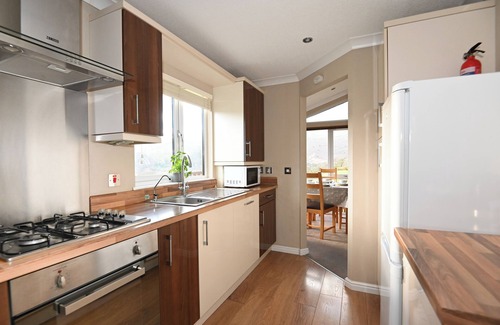 Beddgelert Cabin | Ty Pren: Cosy Lodge with Panoramic Windows & Mountain Views