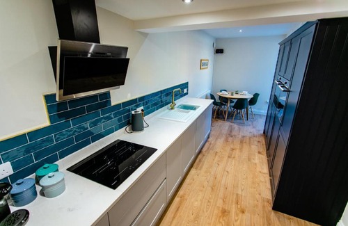 North Shields Apartment | Tyne Square - historic property - modern facilities