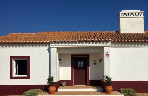 Sines Villa | Typical Alentejo house with swimming pool (Costa Alentejana, 15 minutes from Porto Covo)