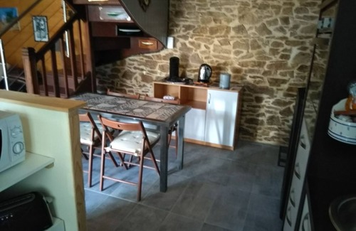 Pedernec Cottage | Typical Breton house 20 minutes from the Pink Granite Coast