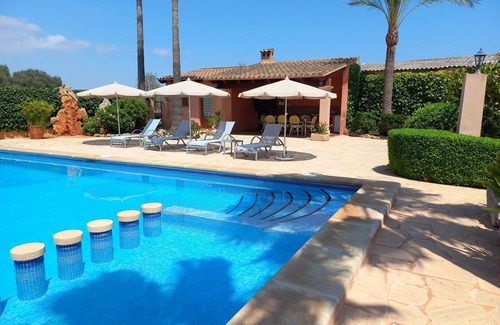 Santanyi Cottage | Typical Majorcan finca with pool, wireless, garden, barbecue and heating