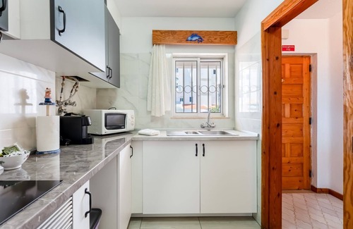 Albufeira Apartment | Typical T2 in Albufeira w/Balcony by LovelyStay