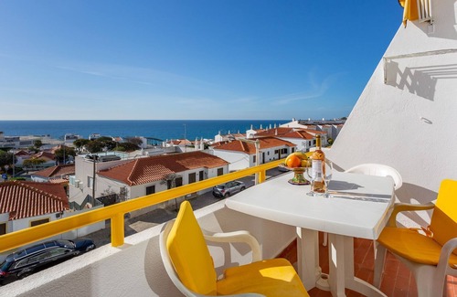 Albufeira Apartment | Typical T2 in Albufeira w/Balcony by LovelyStay