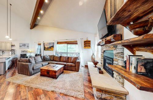 Four O'Clock Apartment | Tyra Summit A3C