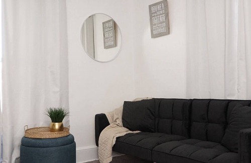 Tyrone House | Tyrone Haven Entire 2 Bedroom House near Delgrosso Park