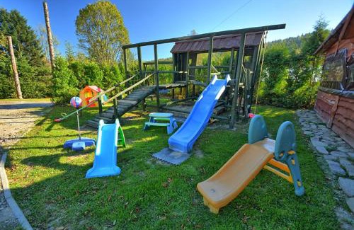 Ustrzyki Dolne Ski Chalet | U Źródeł Strwiąża